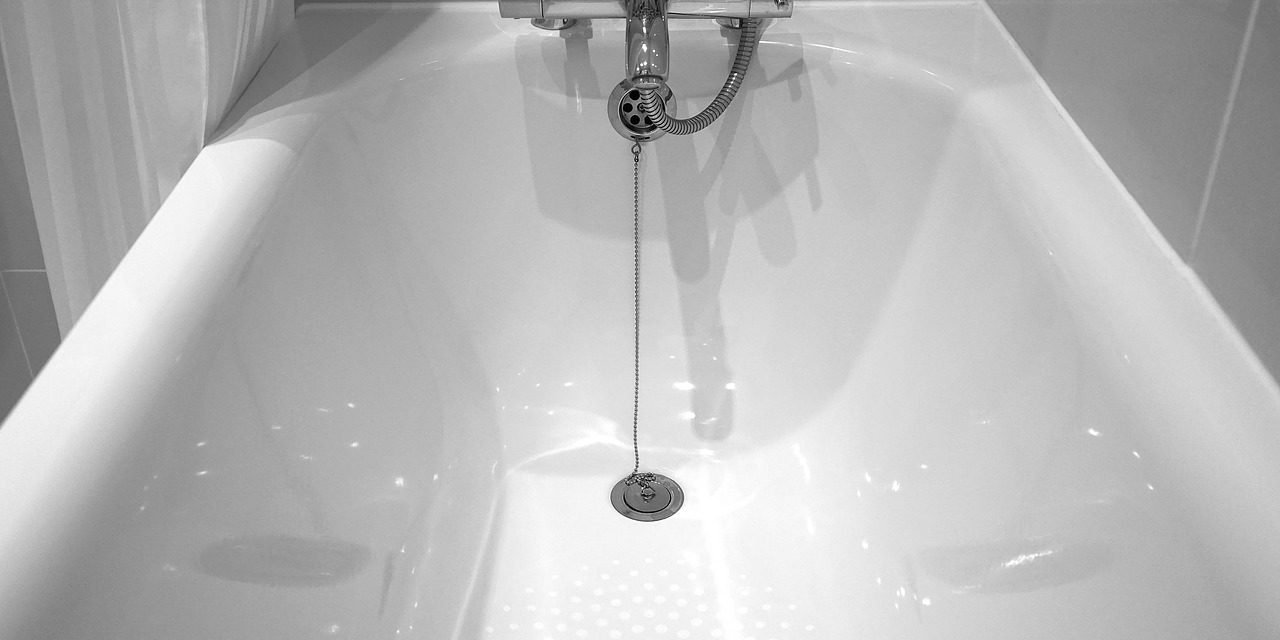 Ways To Clear Clogged Tub Drain Standing Water