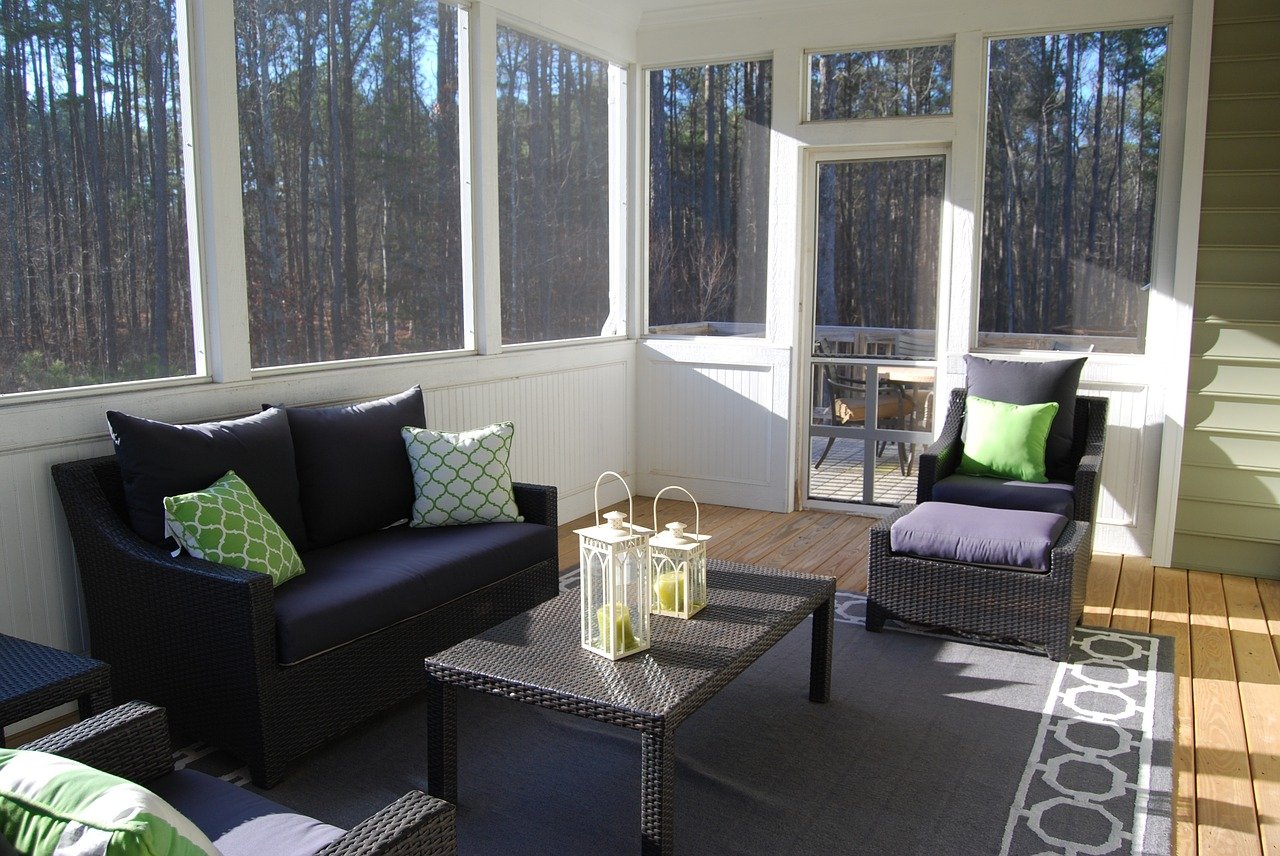 Small Sunroom Ideas- Cheap Ways to Decorate Sunroom ...