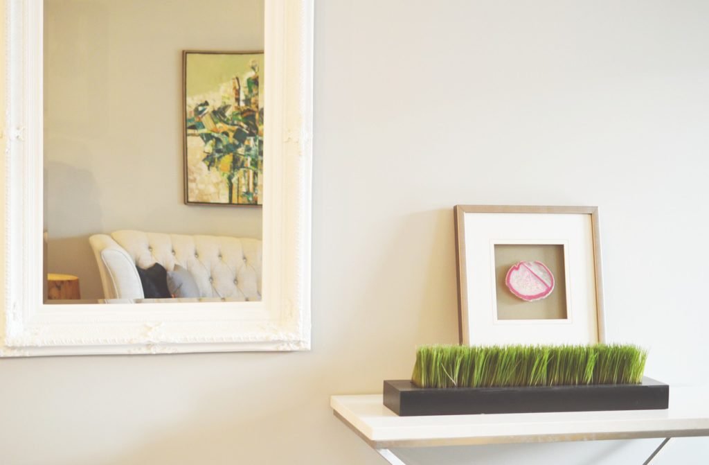 How to Remove Wax from Walls