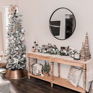 Entryway Table Decor